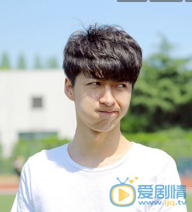 范晓东学生装扮写真 范晓东高清写真_范晓东高清剧照