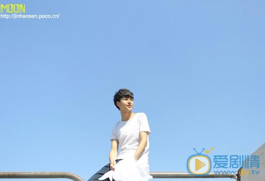 范晓东学生装扮写真 范晓东高清写真_范晓东高清剧照