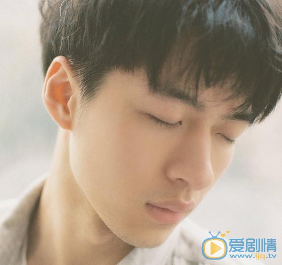 范晓东侧颜写真 范晓东高清写真_范晓东高清剧照