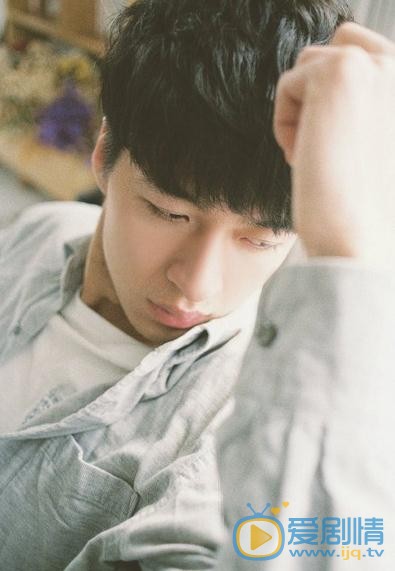 范晓东侧颜写真 范晓东高清写真_范晓东高清剧照