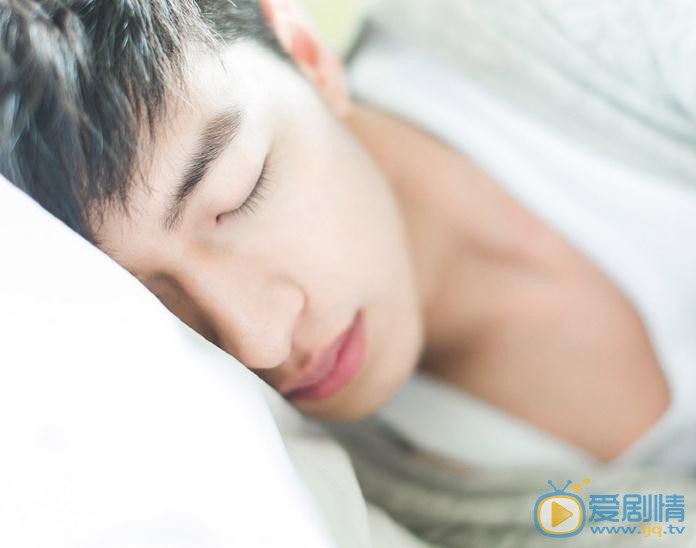 范晓东情侣写真 范晓东高清写真_范晓东高清剧照