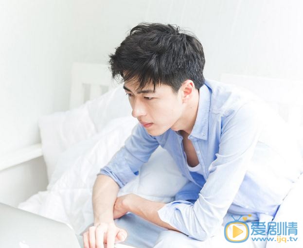 范晓东情侣写真 范晓东高清写真_范晓东高清剧照