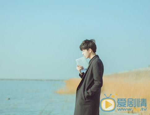 范晓东海边写真 范晓东高清写真_范晓东高清剧照