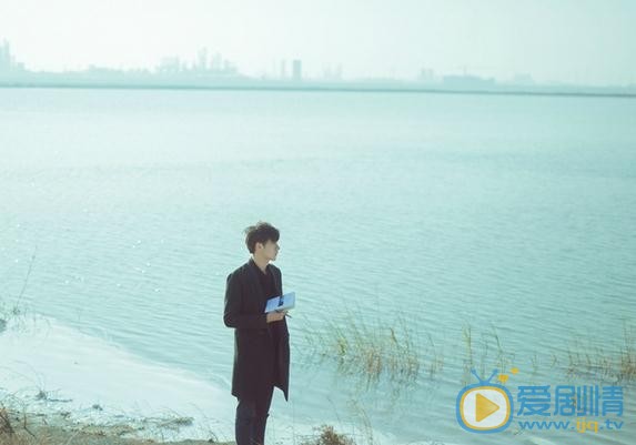 范晓东海边写真 范晓东高清写真_范晓东高清剧照