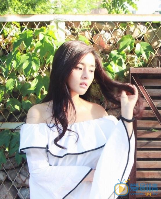 许雅婷清新写真 许雅婷高清写真_许雅婷高清剧照