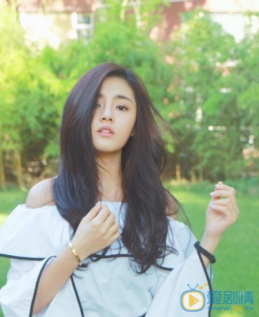 许雅婷清新写真 许雅婷高清写真_许雅婷高清剧照