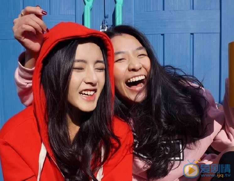 许雅婷朋友合照 许雅婷高清写真_许雅婷高清剧照
