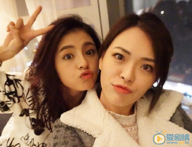 许雅婷朋友合照 许雅婷高清写真_许雅婷高清剧照