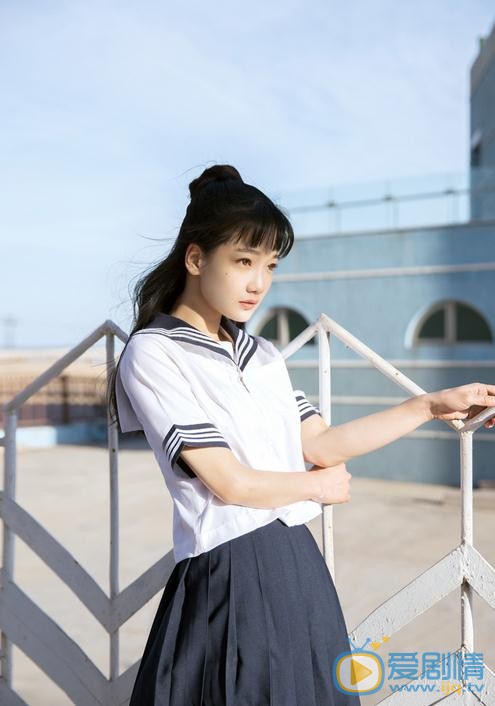溪格学生服写真 溪格高清写真_溪格高清剧照