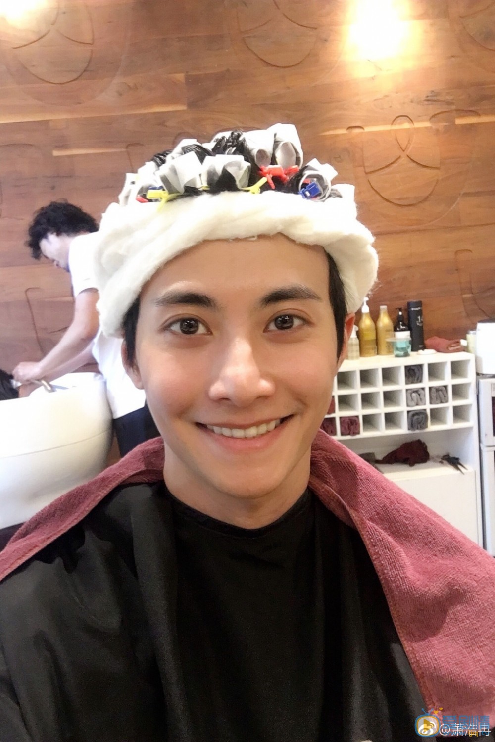 浮出水面凌小松扮演者萧浩冉写真生活照