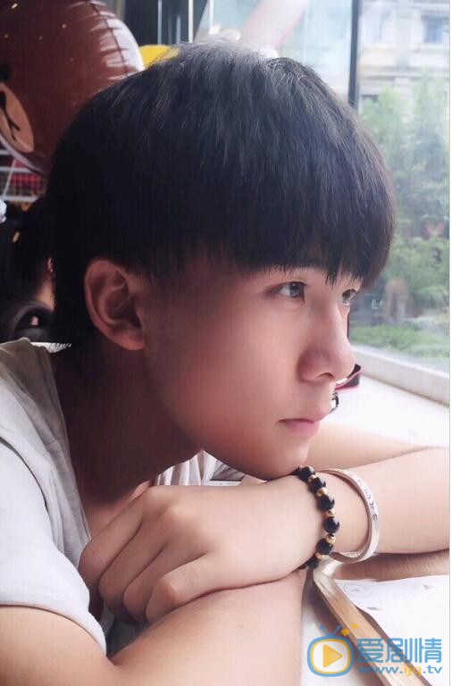 周阶生活照 周阶高清写真_周阶高清剧照