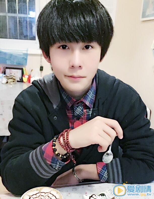 周阶生活照 周阶高清写真_周阶高清剧照