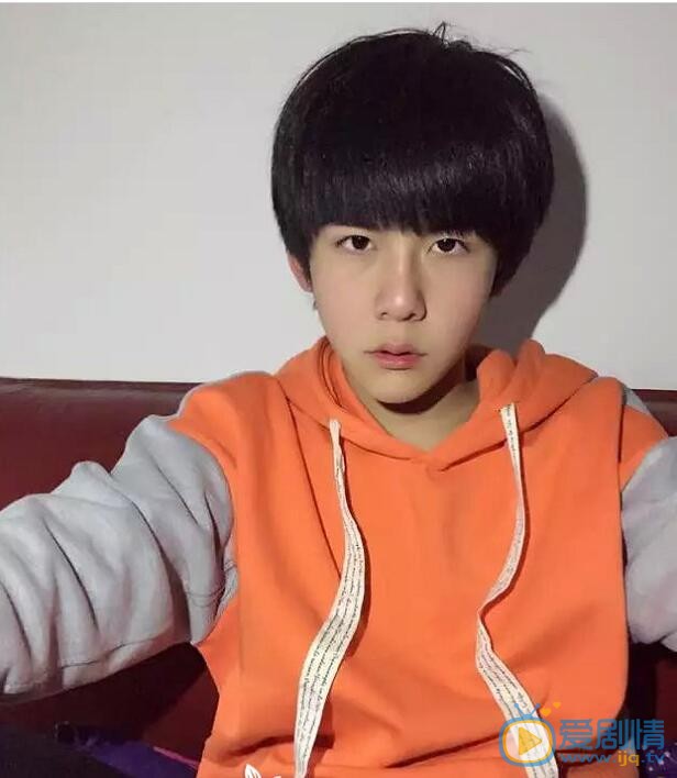 周阶生活照 周阶高清写真_周阶高清剧照
