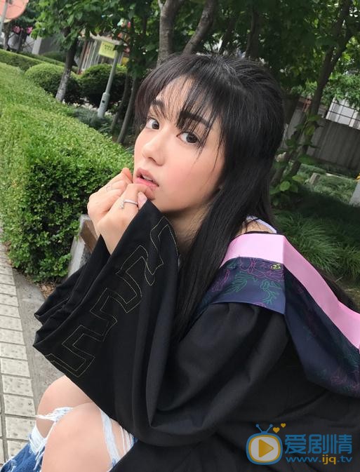 陈泇文毕业照 陈泇文高清写真_陈泇文高清剧照