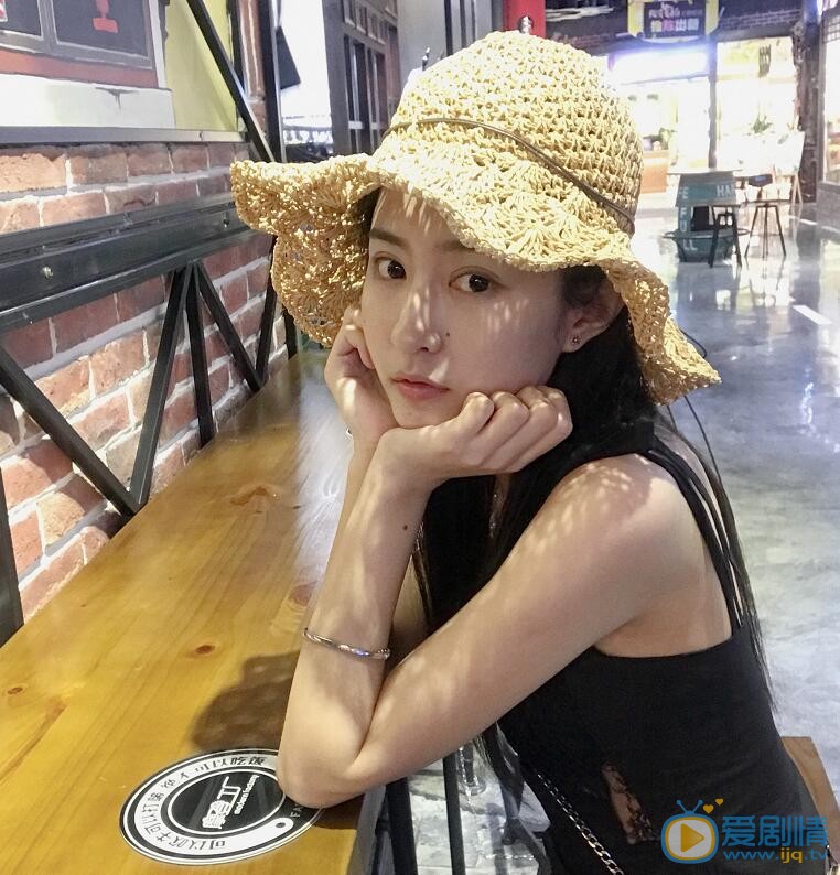 曹明悦生活照 曹明悦高清写真_曹明悦高清剧照