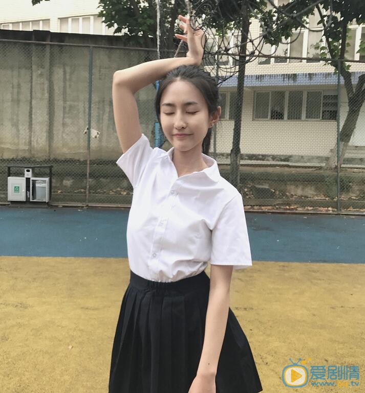 曹明悦卖萌照 曹明悦高清写真_曹明悦高清剧照