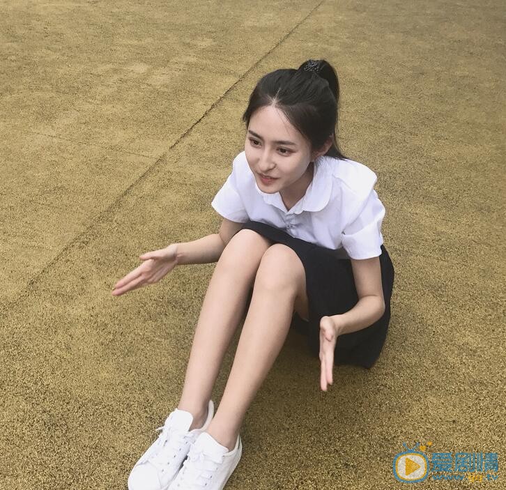 曹明悦卖萌照 曹明悦高清写真_曹明悦高清剧照