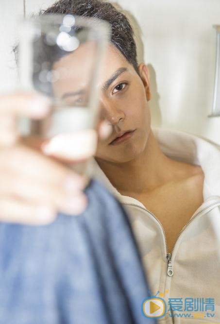 蔡荣帅气写真 蔡荣高清写真_蔡荣高清剧照