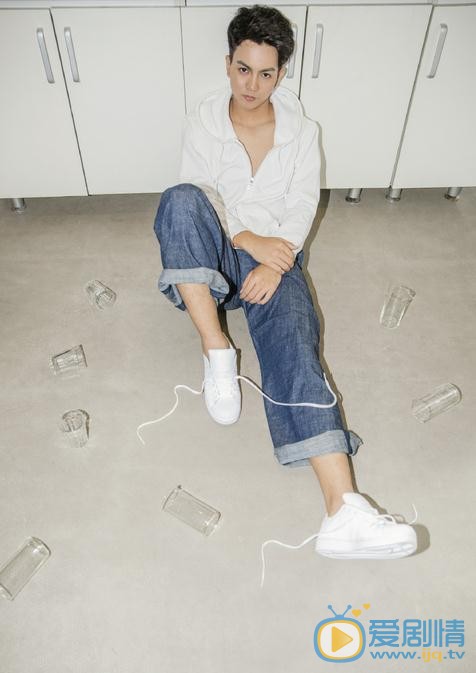 蔡荣帅气写真 蔡荣高清写真_蔡荣高清剧照