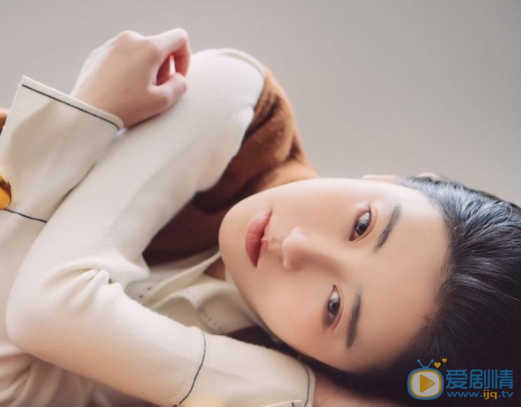 张辛苑秋日写真 张辛苑高清写真_张辛苑高清剧照