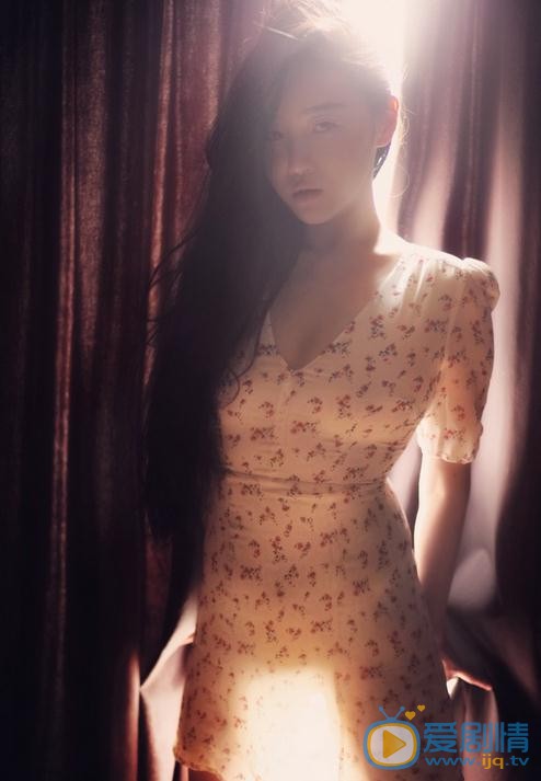 张辛苑碎花写真 张辛苑高清写真_张辛苑高清剧照