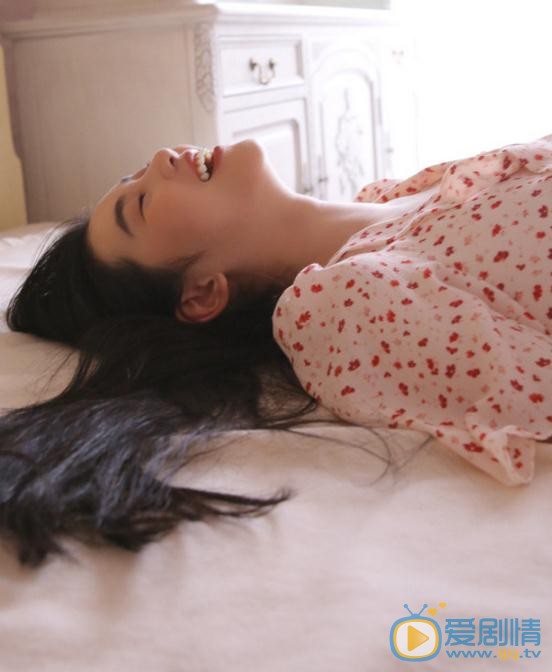 张辛苑碎花写真 张辛苑高清写真_张辛苑高清剧照
