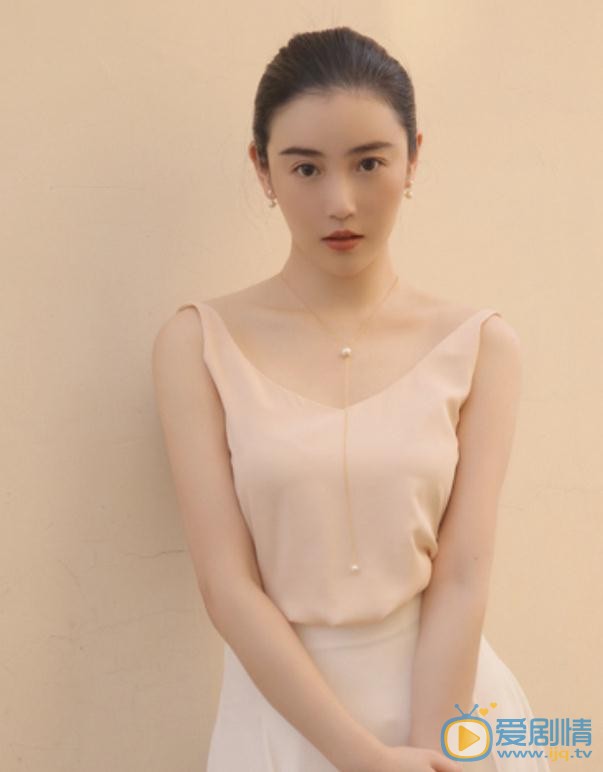 张辛苑粉色写真 张辛苑高清写真_张辛苑高清剧照