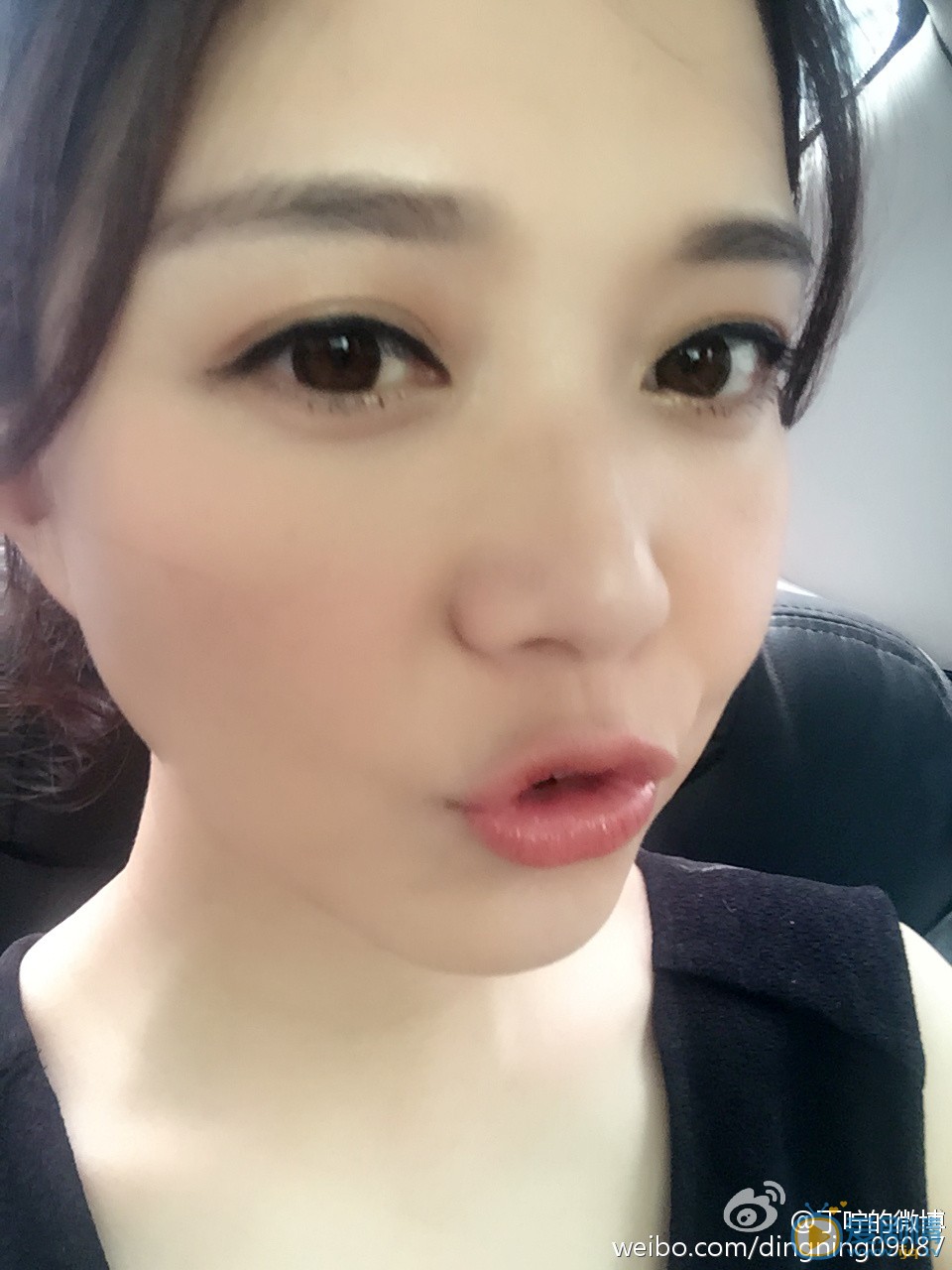 丁咛嘟嘴可爱照 丁咛高清写真_丁咛高清剧照