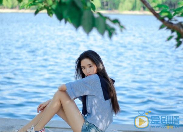 王玉雯海边写真 王玉雯高清写真_王玉雯高清剧照
