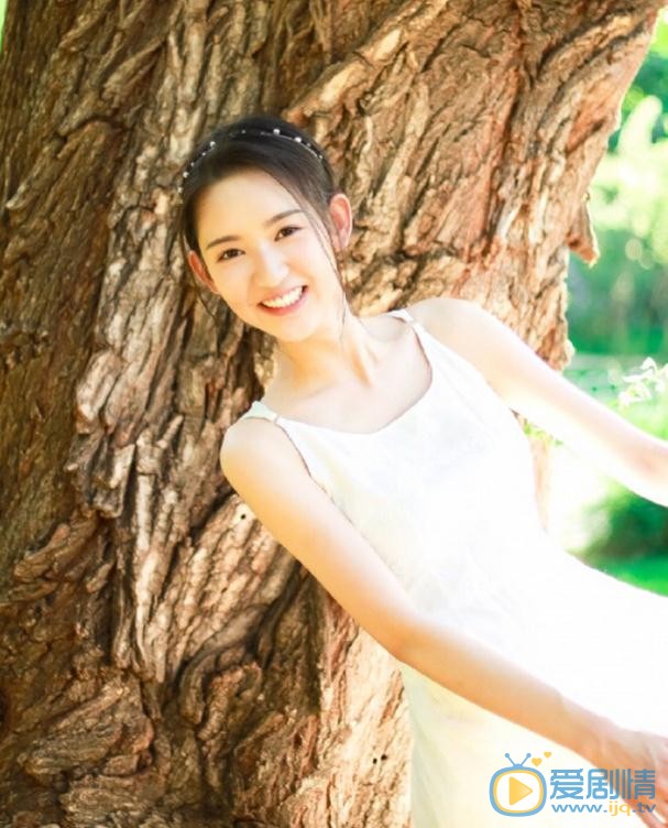 王玉雯夏日写真 王玉雯高清写真_王玉雯高清剧照