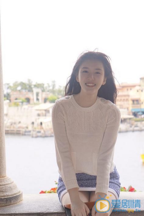 鲁筱冉街拍写真 鲁筱冉高清写真_鲁筱冉高清剧照