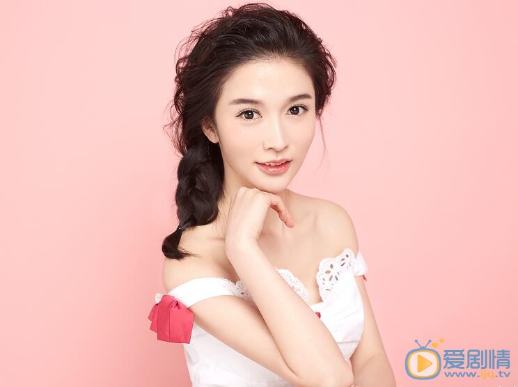 李艾瑾俏皮写真 李艾瑾高清写真_李艾瑾高清剧照