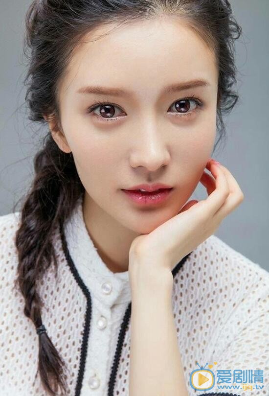 李艾瑾俏皮写真 李艾瑾高清写真_李艾瑾高清剧照