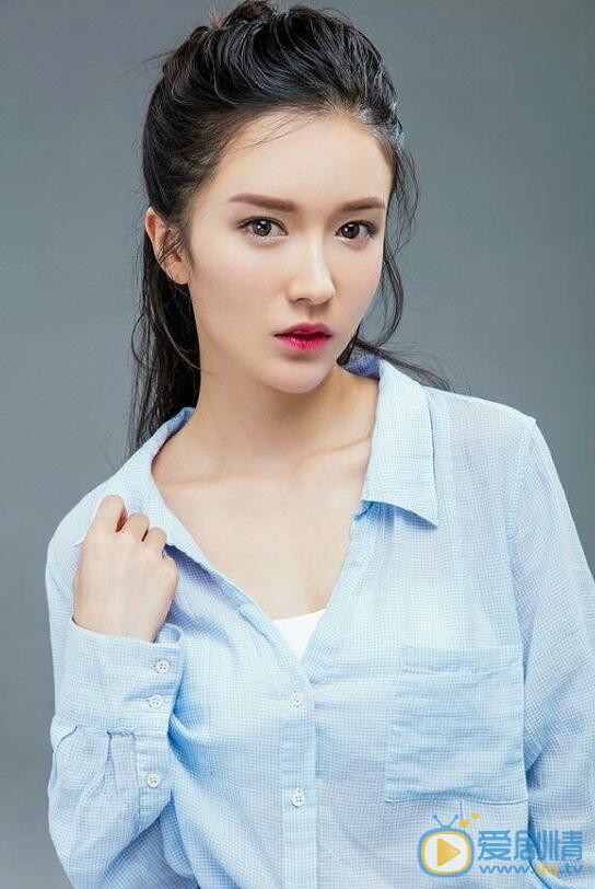 李艾瑾俏皮写真 李艾瑾高清写真_李艾瑾高清剧照