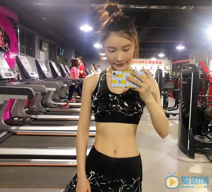 李艾瑾生活照 李艾瑾高清写真_李艾瑾高清剧照