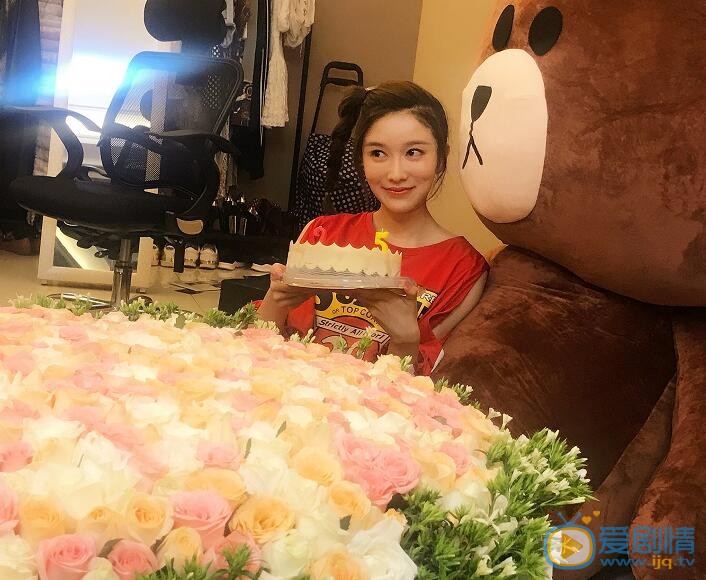 李艾瑾生活照 李艾瑾高清写真_李艾瑾高清剧照