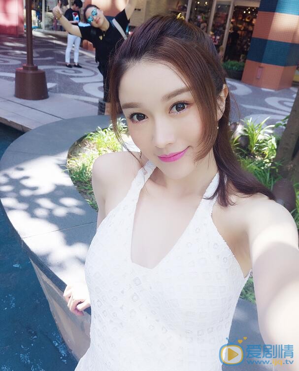 李艾瑾生活照 李艾瑾高清写真_李艾瑾高清剧照
