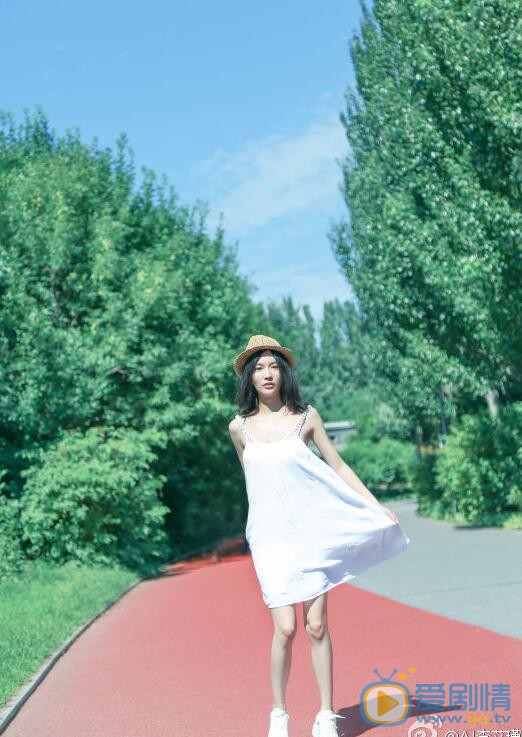 李艾瑾生活照 李艾瑾高清写真_李艾瑾高清剧照