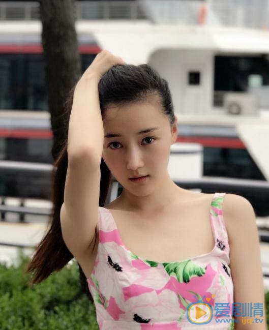吕艳生活照 吕艳高清写真_吕艳高清剧照