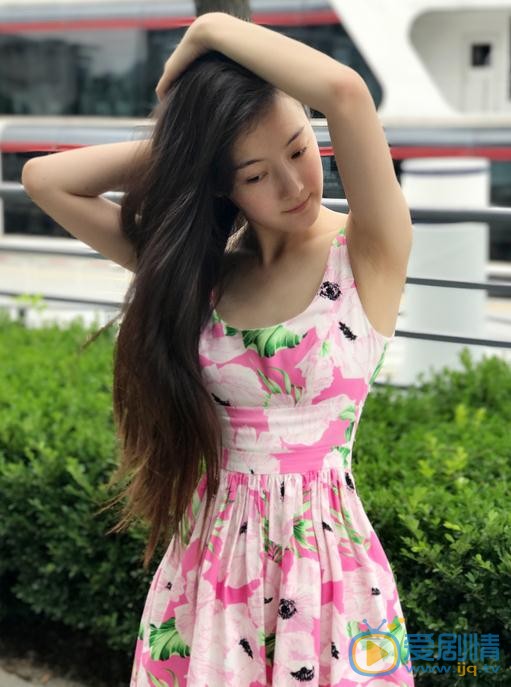 吕艳生活照 吕艳高清写真_吕艳高清剧照