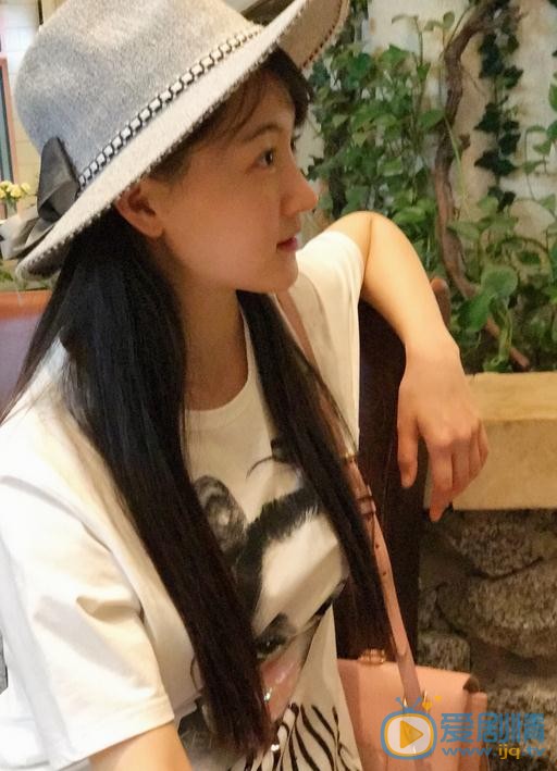 吕艳生活照 吕艳高清写真_吕艳高清剧照