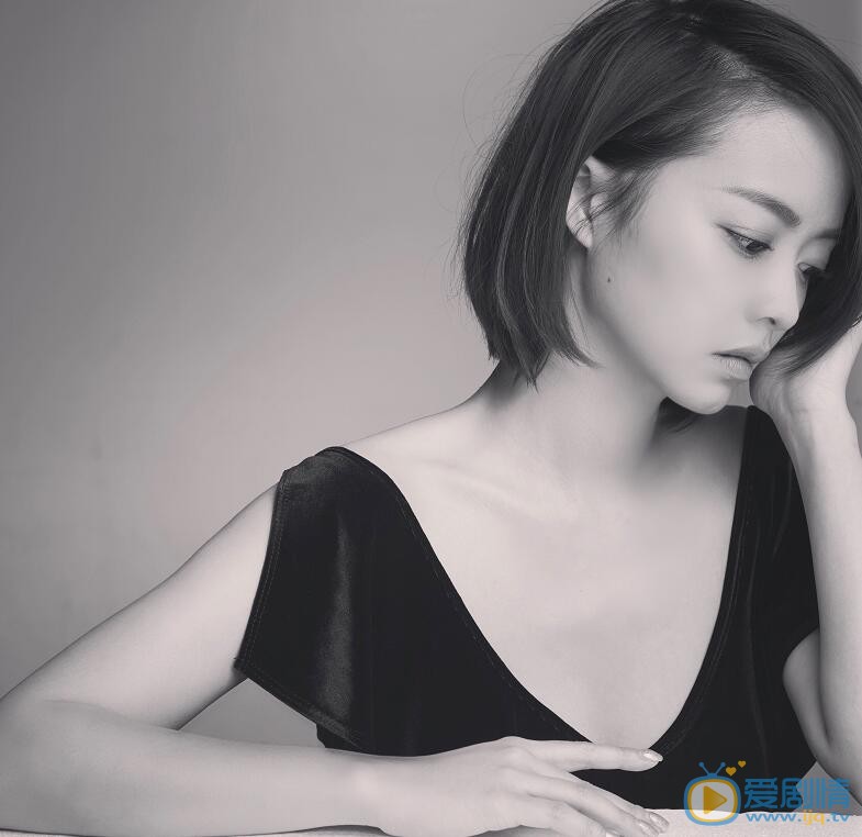 余心恬黑白写真 余心恬高清写真_余心恬高清剧照