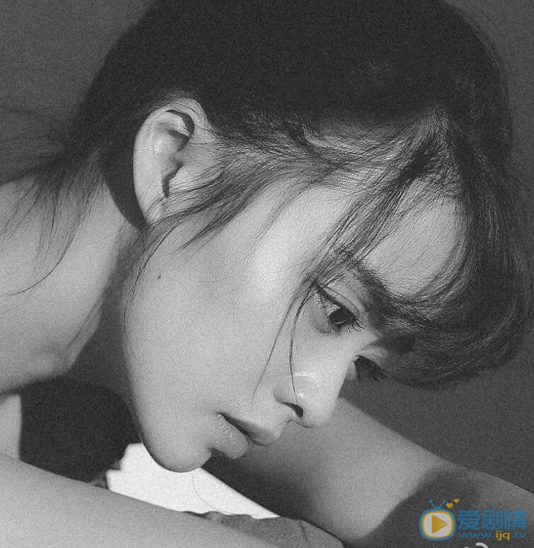 余心恬黑白写真 余心恬高清写真_余心恬高清剧照