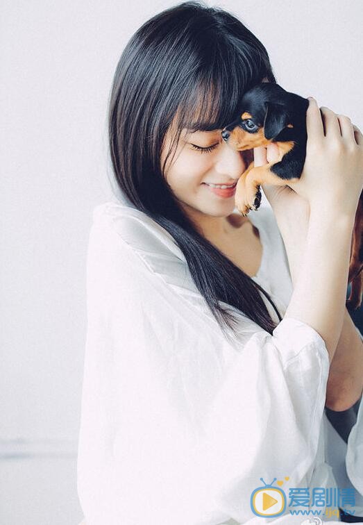 余心恬清纯写真 余心恬高清写真_余心恬高清剧照