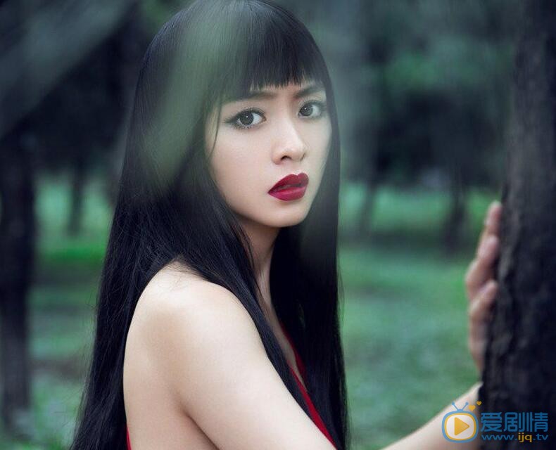 余心恬《七月半》剧照 余心恬高清写真_余心恬高清剧照