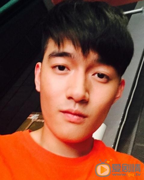赵文龙生活照 赵文龙高清写真_赵文龙高清剧照
