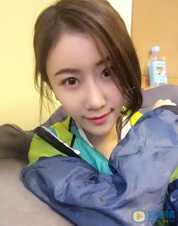 李思琪卖萌照 李思琪高清写真_李思琪高清剧照