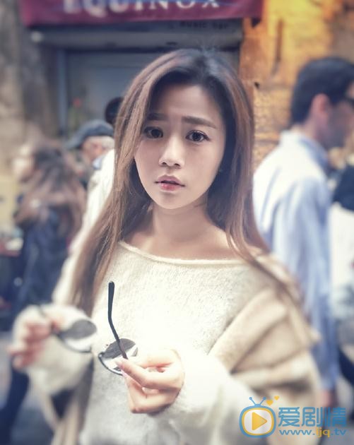 高茵国外街头写真 高茵高清写真_高茵高清剧照