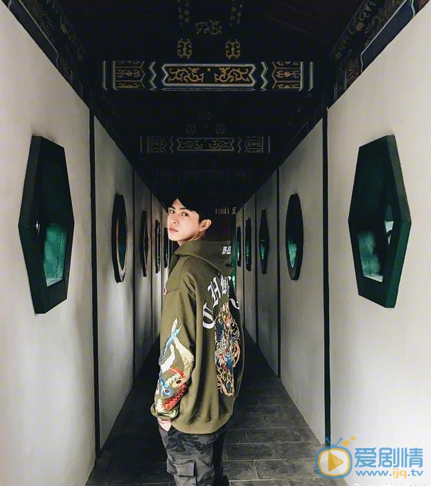 黄新皓生活照 黄新皓高清写真_黄新皓高清剧照