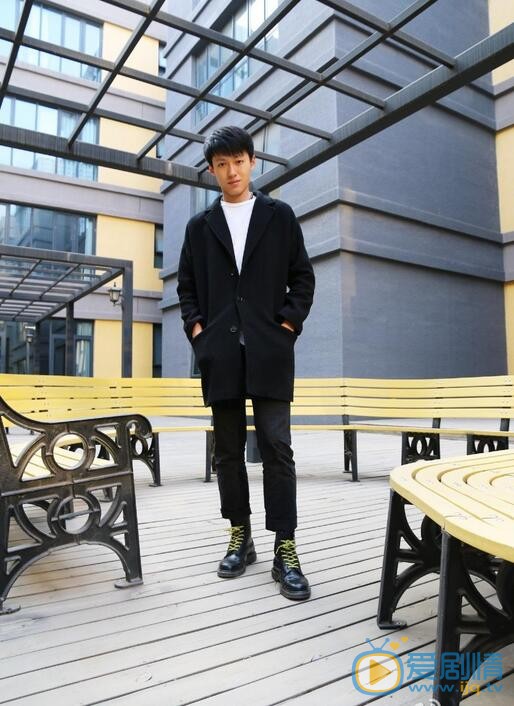 张何昊臻生活照 张何昊臻高清写真_张何昊臻高清剧照